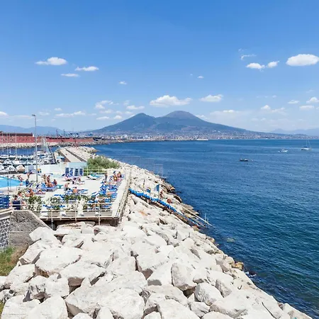 Holiday home 2 Bedroom Awesome In Pozzuoli
