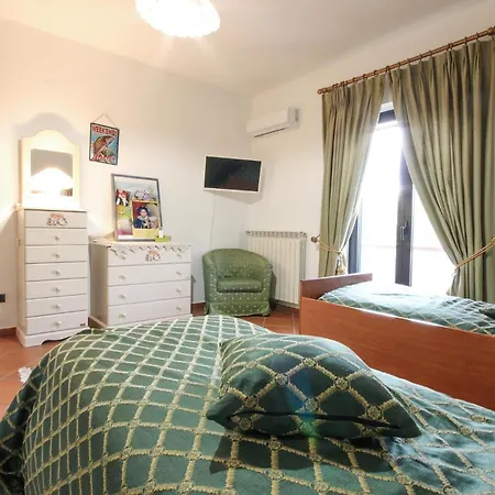 Holiday home 2 Bedroom Awesome In *